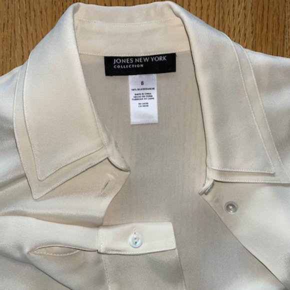 Jones New York Silk Blouse - Picture 10 of 10
